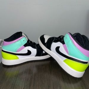 Girls Air Jordan 1 Mid PS Pastel  SIZE 13C